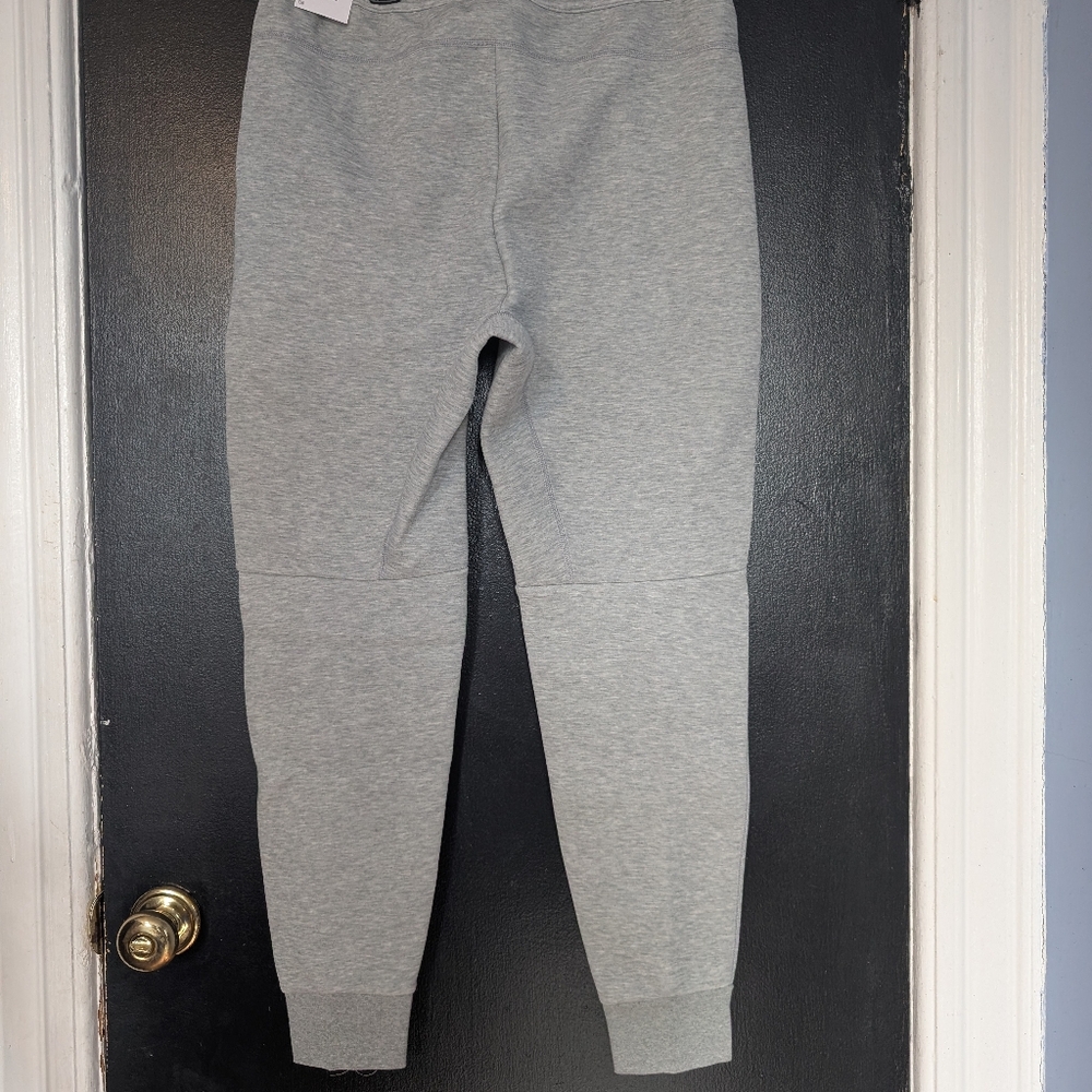 Nike Tech Joggers Nike Joggers Sweatpants Gray Men's BNWT - Picture 9 of 16